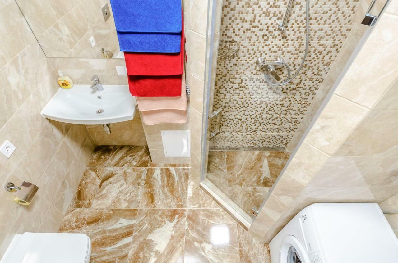 Artal Apartment On Obolonsky Avenue 16A เคียฟ ภายนอก รูปภาพ